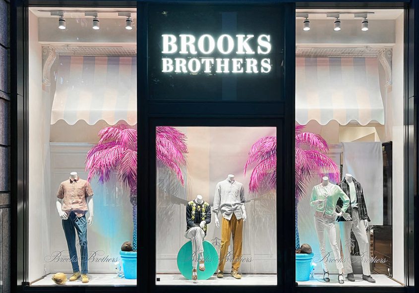ブルックスブラザース ウィンドウディスプレイ 「夏」
